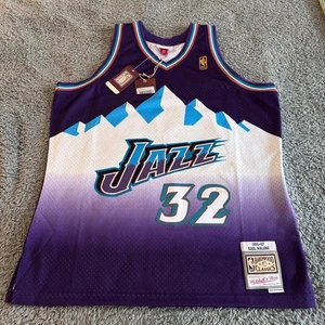 Neu mit Etikett Authentic Mitchell & Ness NBA Utah Jazz Karl Malone 1996 lila Trikot Gr. XL - Bild 1 von 12