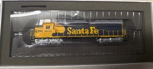 ATHEARN Genesis G67067 Santa Fe SD45-2 5698 - Picture 1 of 6