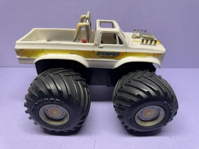 WORKING Vintage Schaper BULLY TNT STOMPER 4X4 Chevy BIG SQUARE BODY TRUCK - Image 1 of 4