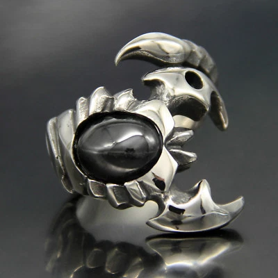 Anillo retro tribal escorpión negro ovalado circonita cúbica de acero inoxidable banda de escorpio para hombre Foto 1 de 4