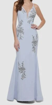 Vestido para mujer $310 Xscape blanco sin mangas cuello en V bordado talla US 6 Foto 1 de 4