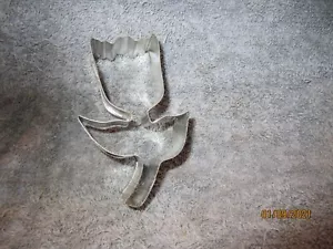 Small Tin Tulip Cookie Cutter - Picture 1 of 6