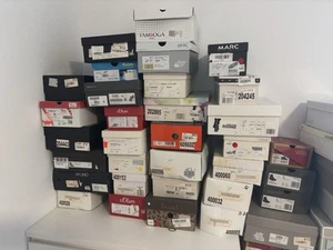 2 Paar Schuhe Gemischter Posten mit Markenschuhen aus Retouren. - Bild 1 von 17