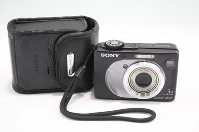 Sony Cybershot DSC-W12 Digital Compact Camera Working w/ Carl Zeiss 3x Lens - Image 1 of 4