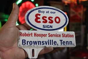 RARE 1950s ESSO SERVICE STATION BROWNSVILLE STAMPED PAINTED METAL TOPPER SIGN - Picture 1 of 13