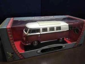 Modellino Road Signature Collection 1962 Volkswagen Microbus Die Cast 1:18 - Foto 1 di 1