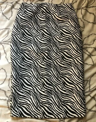 Warehouse black/cream animal printed pencil skirt size 10 - Image 1 of 3