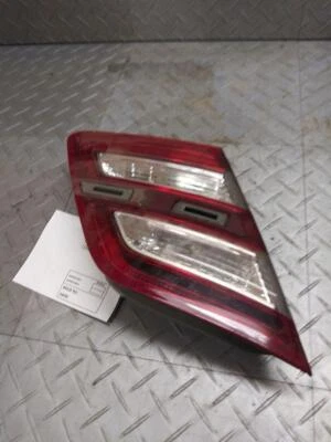 Conjunto de luz trasera izquierda 13 14 15 16 17 18 19 FORD TAURUS (VER TAMBIÉN TAURUS X) Foto 1 de 2