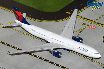 GeminiJets 1:400 Delta Air Lines Airbus A330-300 N829NW GJDAL2106 IN STOCK - Image 1 of 2