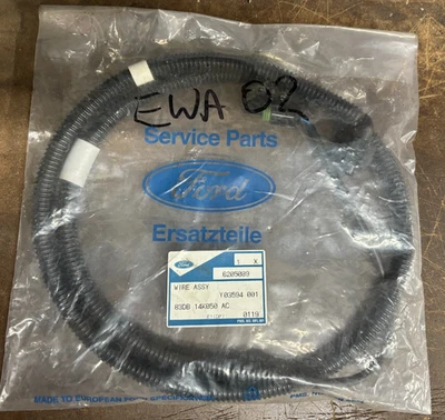 FORD CARGO REPEATER LAMP LOOM GENUINE NOS 6205089 - Image 1 of 4