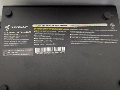 22-24 eMoped  E110A NEW  LI-ION CHARGER NB-52D5-8DO Foto 1 de 3