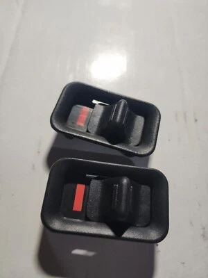 2002-2006 CADILLAC ESCALADE DIANTEIRO AMBAS AS PORTAS TRAVA MANUAL INTERRUPTOR ALAVANCA FABRICANTE DE EQUIPAMENTO ORIGINAL 174735 - Imagem 1 de 4