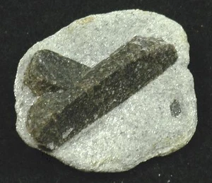 Staurolite 60 Degree partial X Cross Crystal 4.2cm 17.7g Murmanskaja Russia - Picture 1 of 5