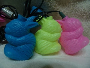 LUCES MOLDE SOPLADO CONEJITO AMARILLO PASCUA/AZUL/ROSA (10) 2 1/2" ALTO - Imagen 1 de 5
