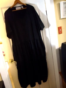 LAUREN BROOKE DAMEN PLUS GR. 24W SCHWARZES KLEID F/S KNOPF BIS ZUR TAILLE STIL POLY/KINDERBETT - Bild 1 von 10