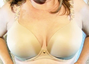 BELGISCHER DESIGNER PRIMA DONNA BEIGE TIEF AUSGESCHNITTEN GEFORMTER T-SHIRT-BH 38D GEBRAUCHT, IN EINWANDFREIEM ZUSTAND - Bild 1 von 5