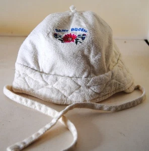 Vintage Oshkosh Baby B'Gosh Embroidered Baby Cap - Picture 1 of 4