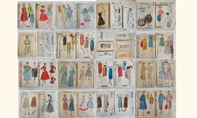 Lote de 39 patrones de costura de vestidos vintage para mujer sin cortar plegados de fábrica de los años 40-50 Foto 1 de 4