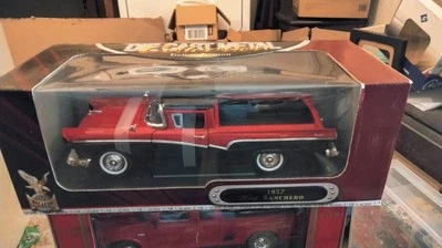 1:18 Road Signature "Ford Ranchero 1957" con caja *Negro/Rojo ¡Limpio! Foto 1 de 4