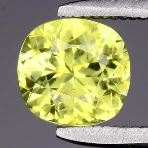 π 1.01ct 6x5.8mm Cushion Natural Yellowish Green Grossular Garnet - Africa Gem - Picture 1 of 4
