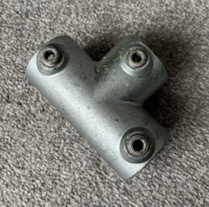 48 mm SCHLÜSSELKLEMME HANDLAUF T-Stück - Bild 1 von 4