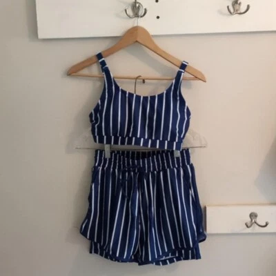 Bikini Niño Corto XS Traje de Baño Almohadilla Top Borracho Correas Ajustables Corbata Cinchada Foto 1 de 4