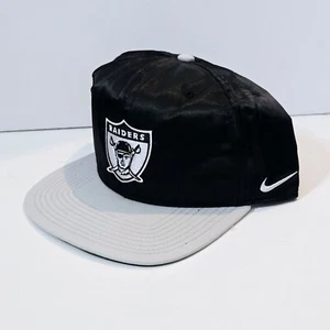 Nike Oakland Raiders Sombrero Satinado Snapback Talla 1 Gorra Ajustable Suave NFL Terciopelo - Imagen 1 de 11