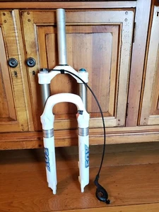 Fox F32 FIT Fork with Remote, Disc brake, 6.75” steerer, 26" mtb bike,  white - Picture 1 of 21