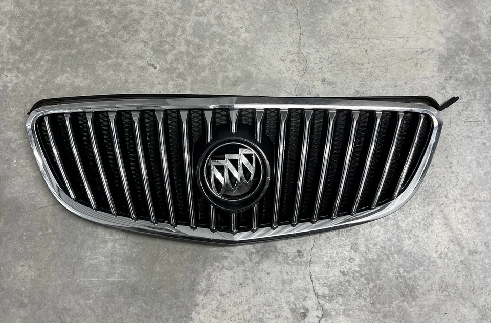 Conjunto emblema parrilla superior delantera Buick Lacrosse 2010-2013 cromo 20925291 OEM Foto 1 de 2