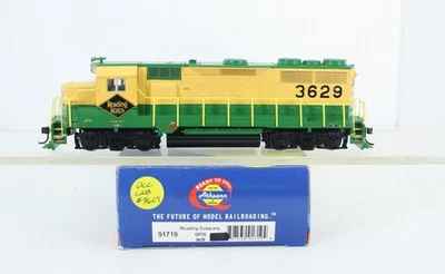HO Scale Athearn RTR 91719 Reading GP35 Diesel Cab 3629 With DCC Installed - Image 1 of 4