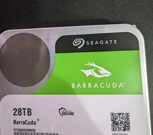 Seagate BarraCuda ST28000DM000 28TB 7200 RPM Internal Hard Drive - Afbeelding 1 van 7
