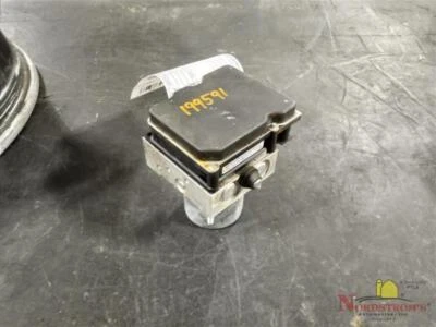 Bomba de freno antibloqueo Infiniti G35 2008 ABS Foto 1 de 4