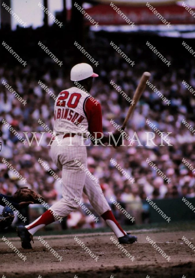 ET34 Frank Robinson Cincinnati Reds Baseball 8x10 11x14 16x20 Photo - Image 1 of 1