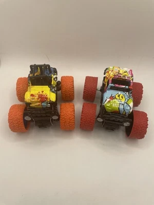 Juego de (2) 4 WD Juguete Monster Graffiti Camión Pull Back Acción Camiones Diecast Foto 1 de 4