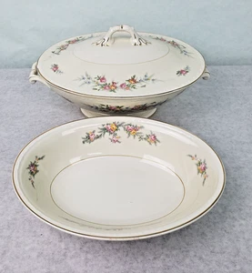 Homer Laughlin GEORGIAN  EGGSHELL Roses Covered Casserole + Oval Serving Bowl - Picture 1 of 11