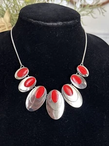 J CREW Peacock Eye Feather Silver Statement Necklace BRAND NEW BID4 CHARITY❤️303 - Picture 1 of 4