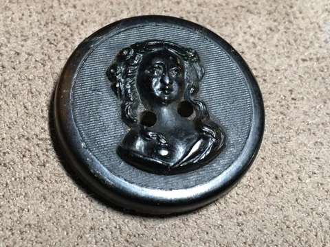 Antique Button Dyed Pressed Horn  Jenny Lind In Brown Creamy color Cover
