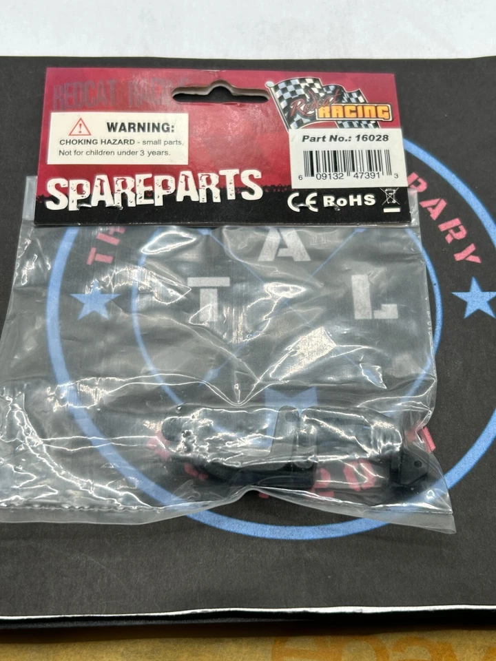 RedCat Racing #16028. Front Hub Carriers. Left/Right - Image 1 of 1