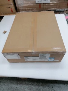 1723-8BX IBM LENOVO-1U 18.5" STANDARD CONSOLE KIT NEW RETAIL - Picture 1 of 2