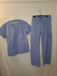 New Women's Scrub Set Blue Color - Picture 1 of 8
