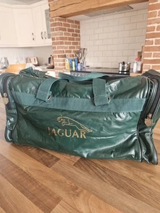 Vintage Jaguar Sports Holdall Bag Racing Green Gold Logo Duffle Sports Gym - Picture 1 of 21