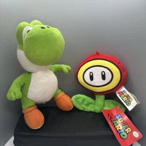 Lot Of 2 Nintendo 2010 Super Mario Yoshi & 2024 Power Flower Plush Good Stuff - Picture 1 of 9