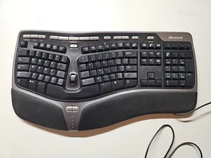 Microsoft Natural Ergonomic Keyboard 4000 v1.0 KU-0462 USB Model 1048 - Picture 1 of 7