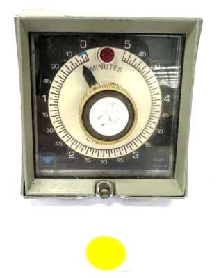 EAGLE SIGNAL HP53A6 TIMER 120 VAC 60 HZ RESET TIMER 0-5 MINUTE RANGE OAL - Image 1 of 4