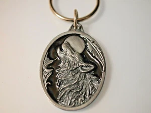 Howling Wolf Head Key Chain - Picture 1 of 3