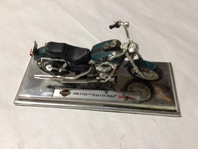 Maisto Harley Davidson 2000 FXDL Dyna Low Rider Motorcycle 1:18 - Image 1 of 4