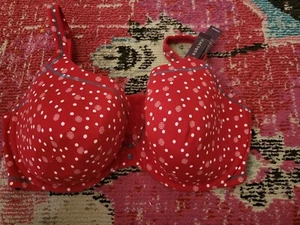 NEW NWT $51.50 Womens red polka dot snowflake bra Cacique t-shirt bra 42F shapes - Picture 1 of 3