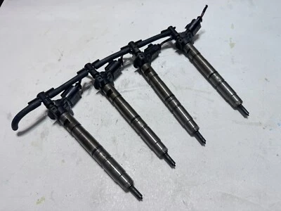 Inyector de combustible diésel 03L130277A 4 piezas para Volkswagen Jetta Golf 2009-2014 2,0 L L L4 Foto 1 de 4