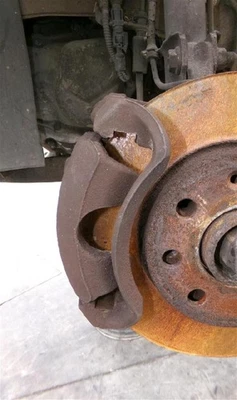 Pinza freno delantera izquierda opel corsa 1.2 g modelo c 2000-2006 2005 105652 Foto 1 de 4