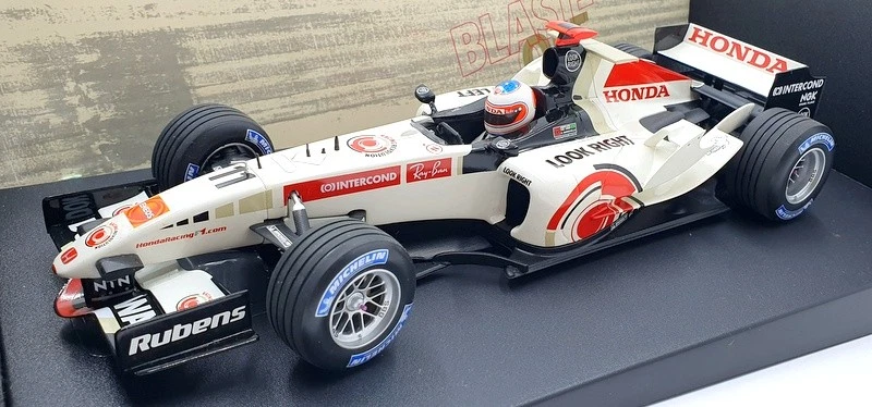 Minichamps 1/18 Scale 08MF1-06B-CRB18 - Honda F1 2006 Show Car R.Barrichello #11 - Image 1 of 4